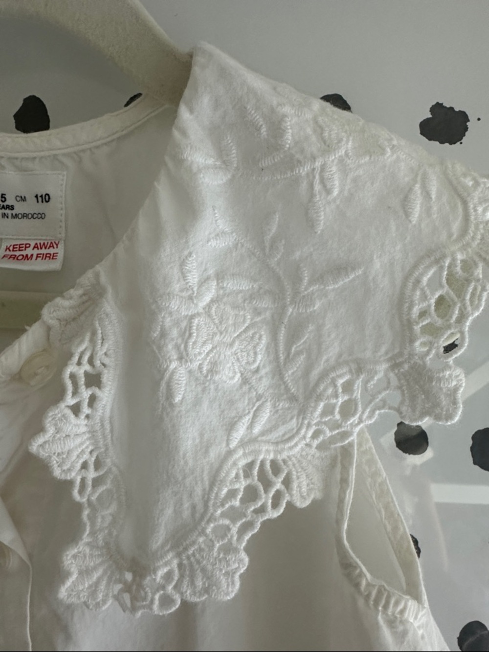 ZARA White Sleeveless Lace-Collar Button-Up Top - Picture 3 of 4